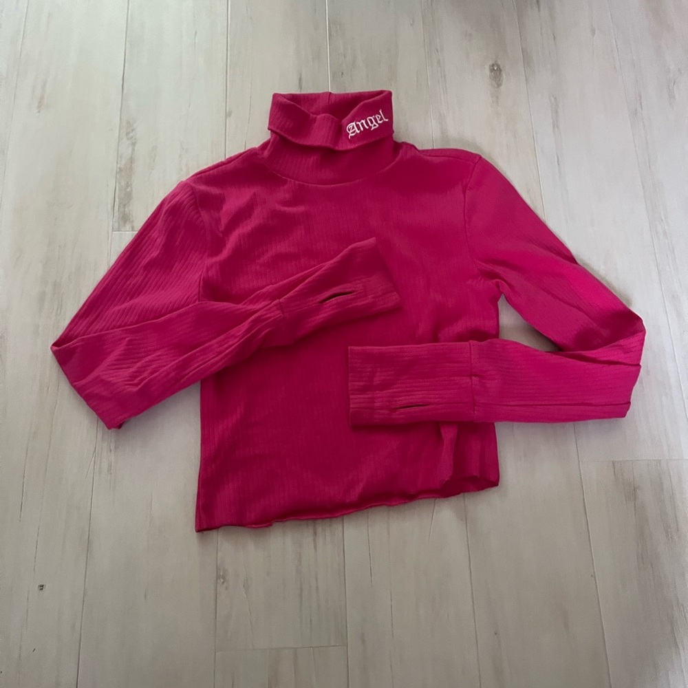 Hot pink angel turtle neck